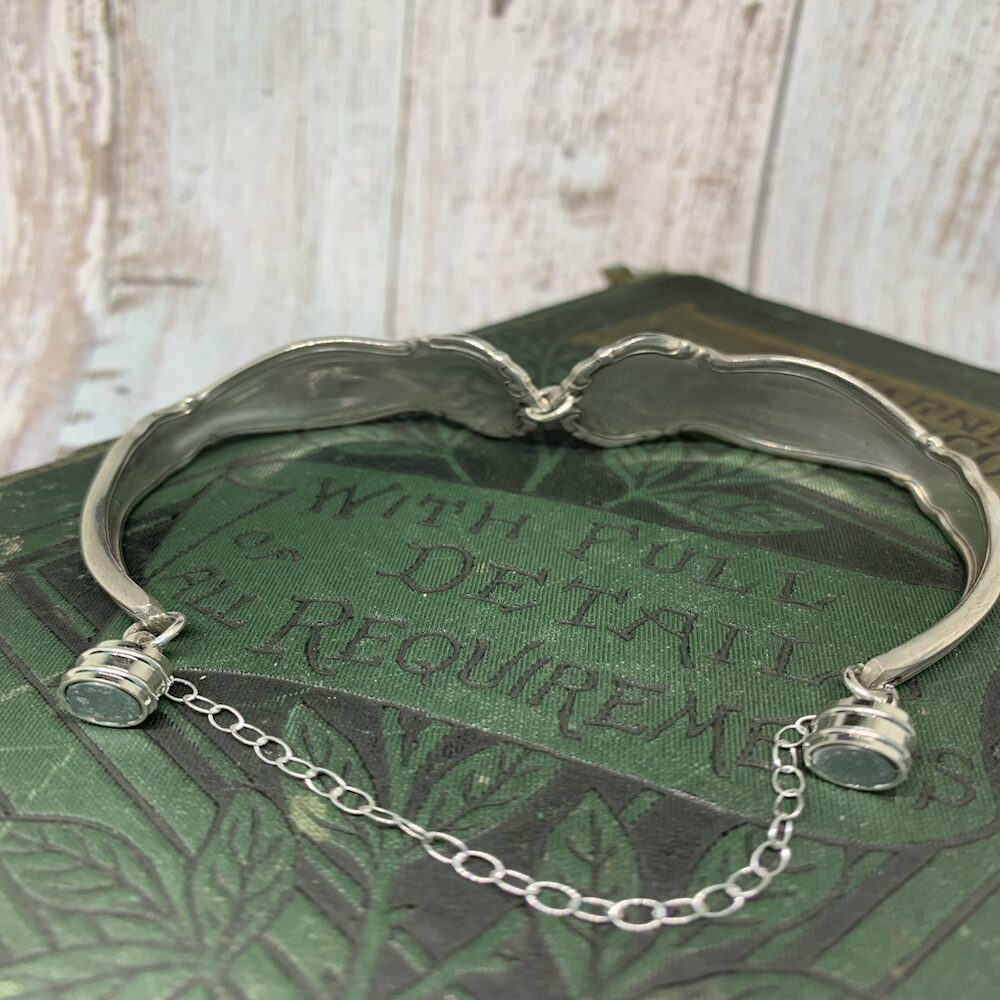 Orange blossom pattern spoon bracelet - Image 4
