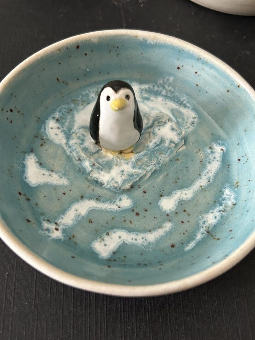 Ceramic trinket dish with cute swimming animal - Image 6