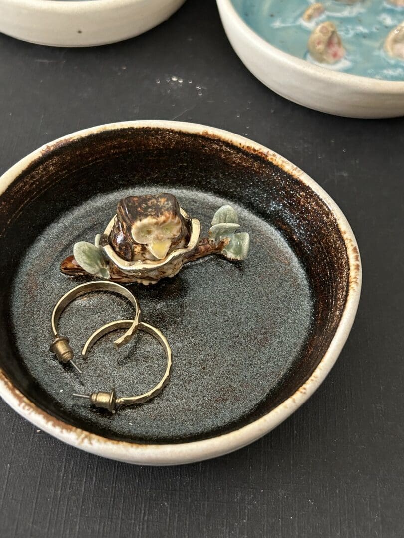 Ceramic trinket dish with cute woodland animal - Image 5