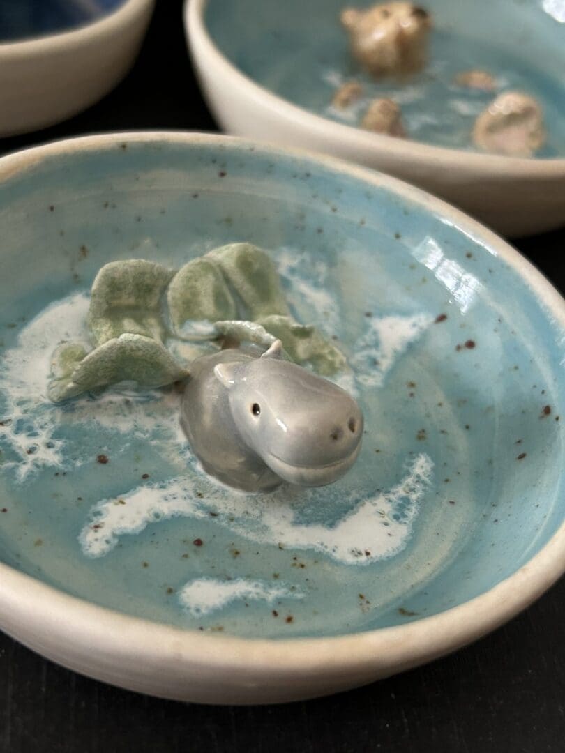 Ceramic trinket dish with cute swimming animal - Image 4