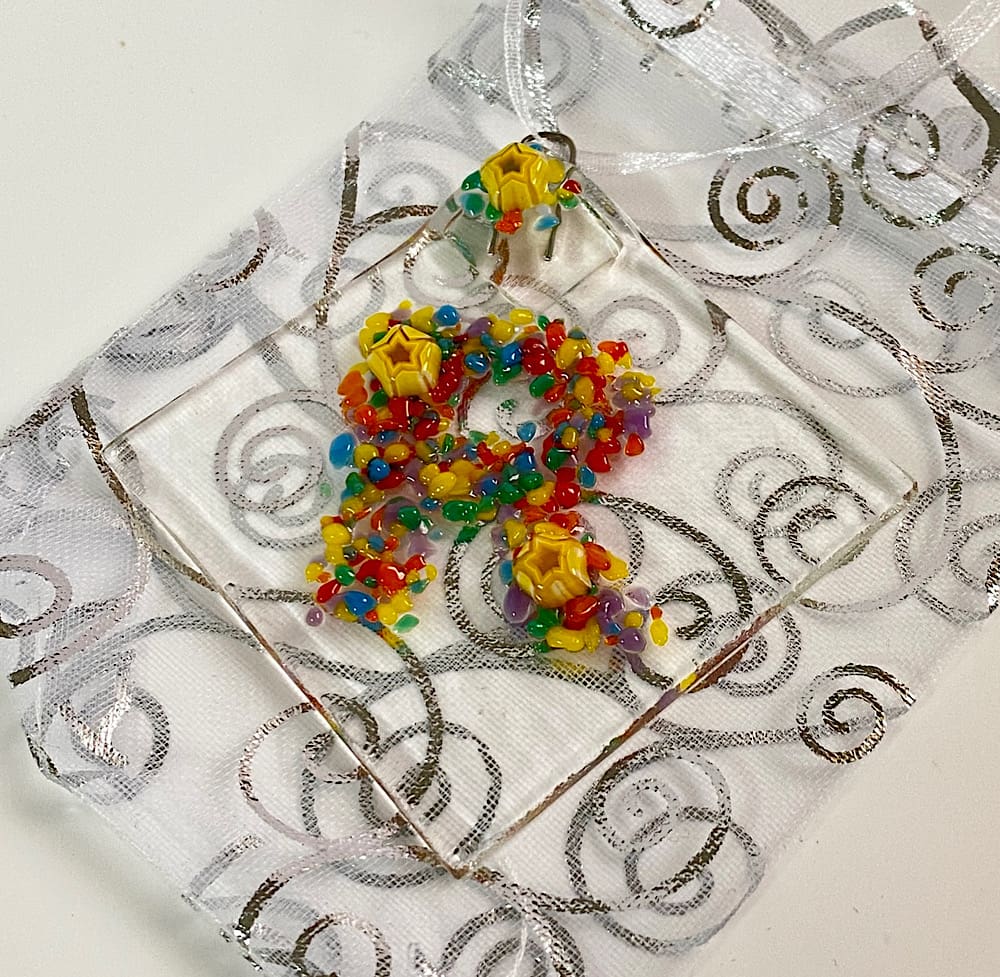 Letter fused glass mini suncatcher - Image 3