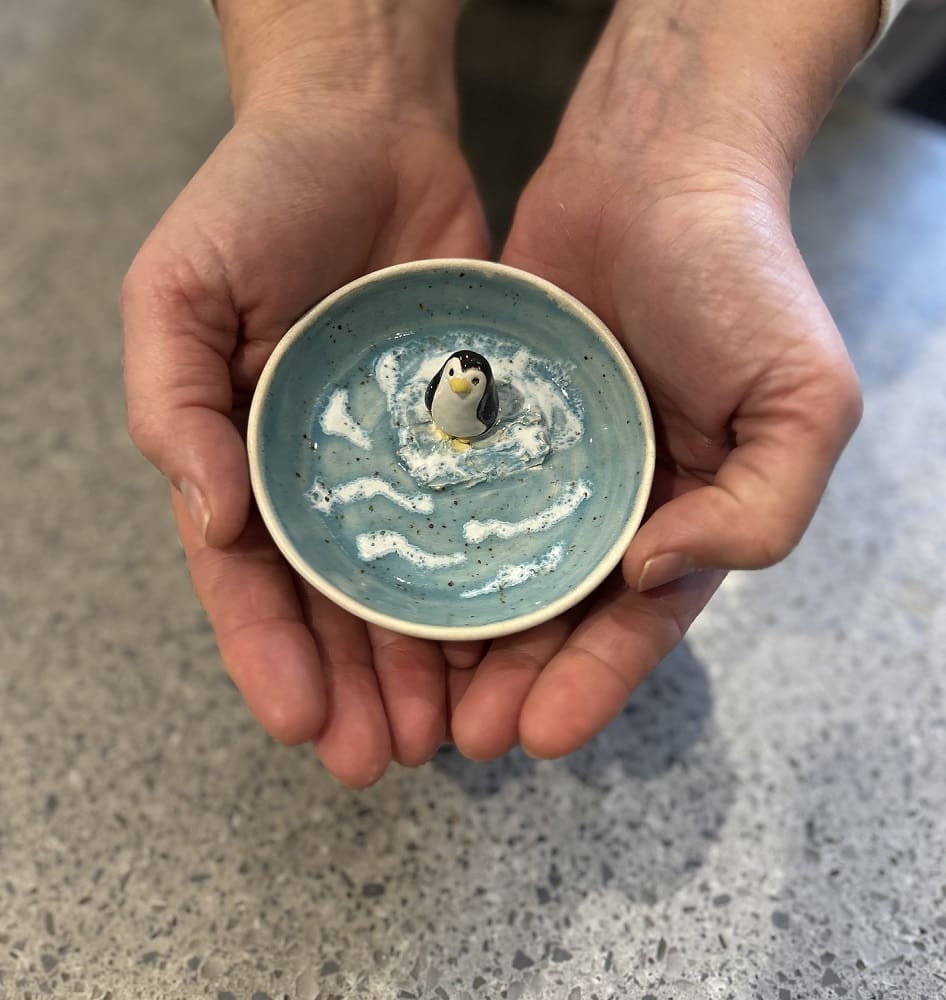 Ceramic trinket dish with cute swimming animal - Image 9