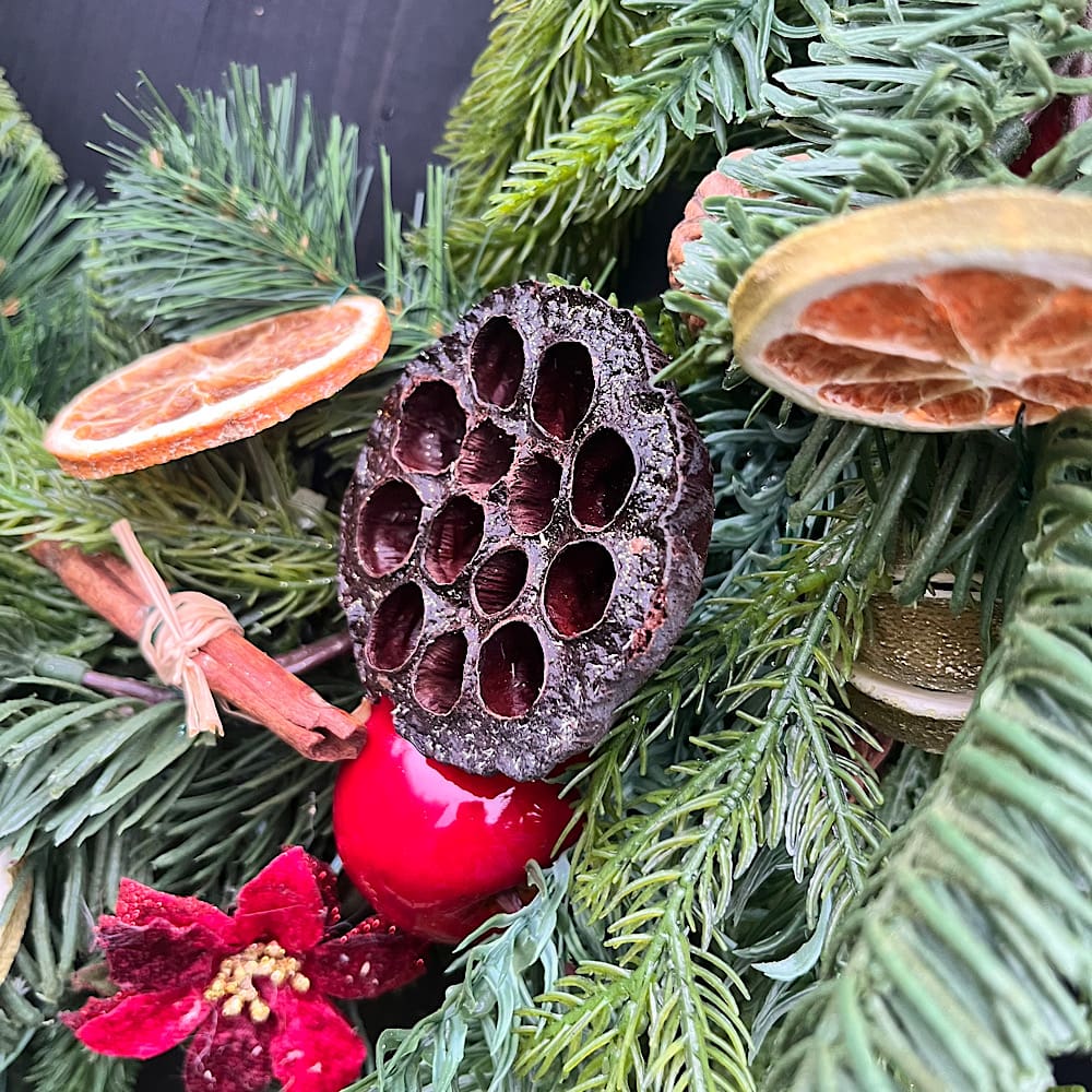 Artificial-Traditional-Christmas-wreath-red-and-green