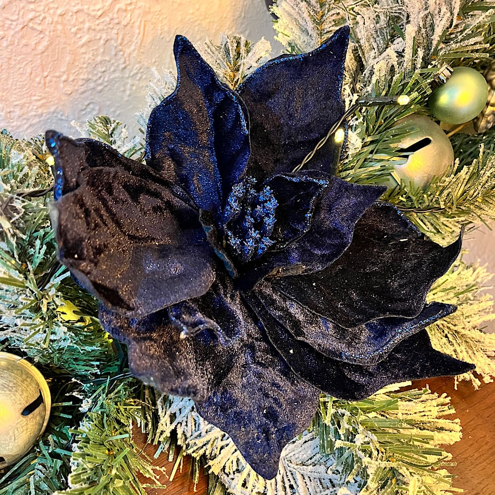 Sage-green-and-navy-christmas-garland