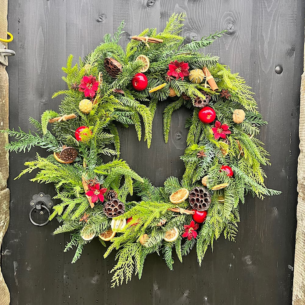 Artificial-Traditional-Christmas-wreath-red-and-green