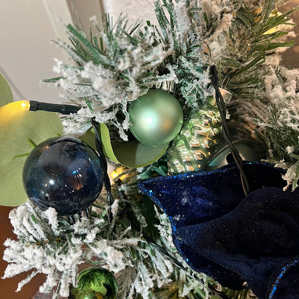 Sage-green-and-navy-christmas-garland