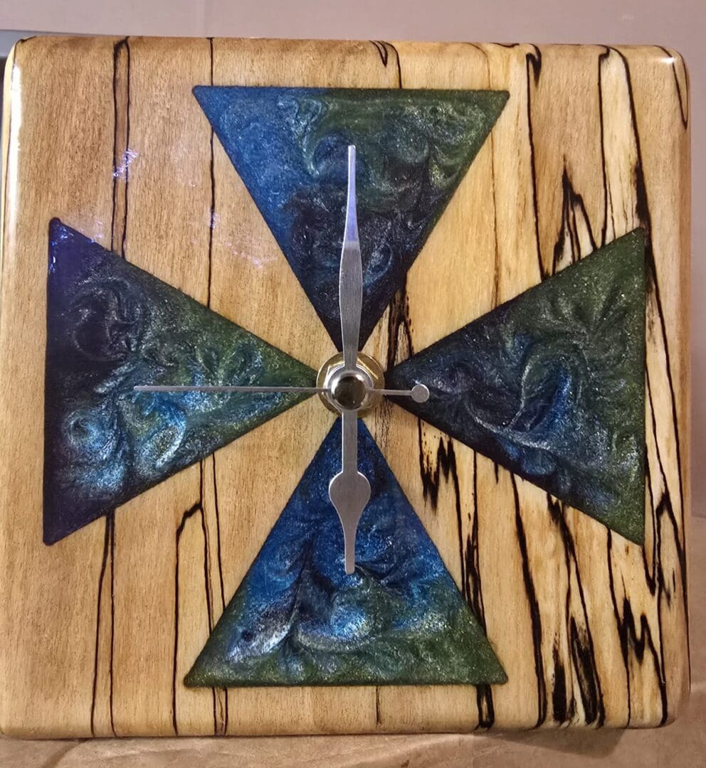 Handcrafted Spalted Beech Mantle Clock with Triangular Resin Inlays - Image 6