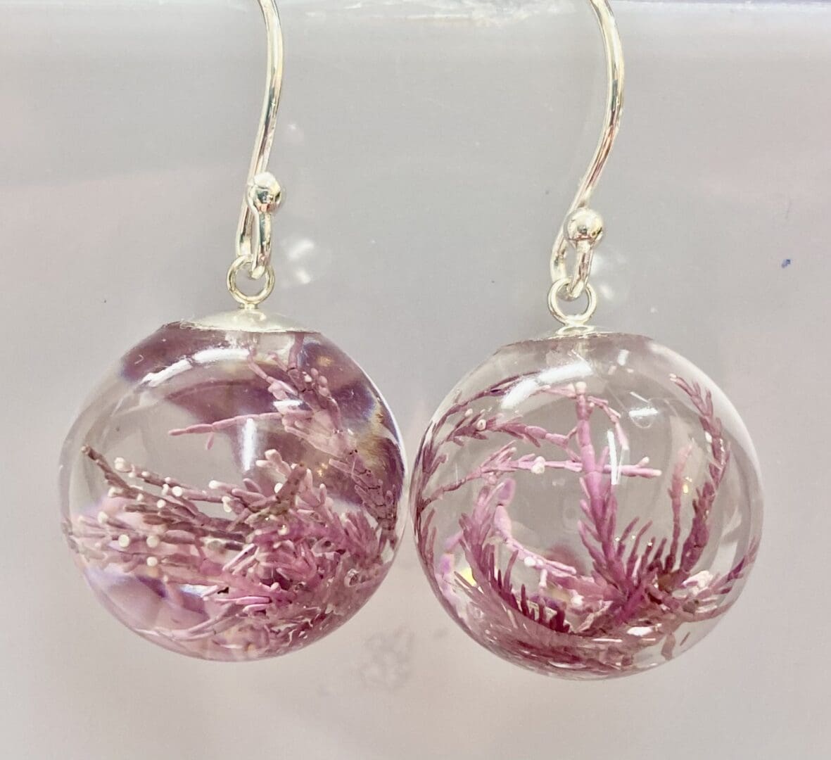 Real Seaweed resin earrings- Pink - Image 4