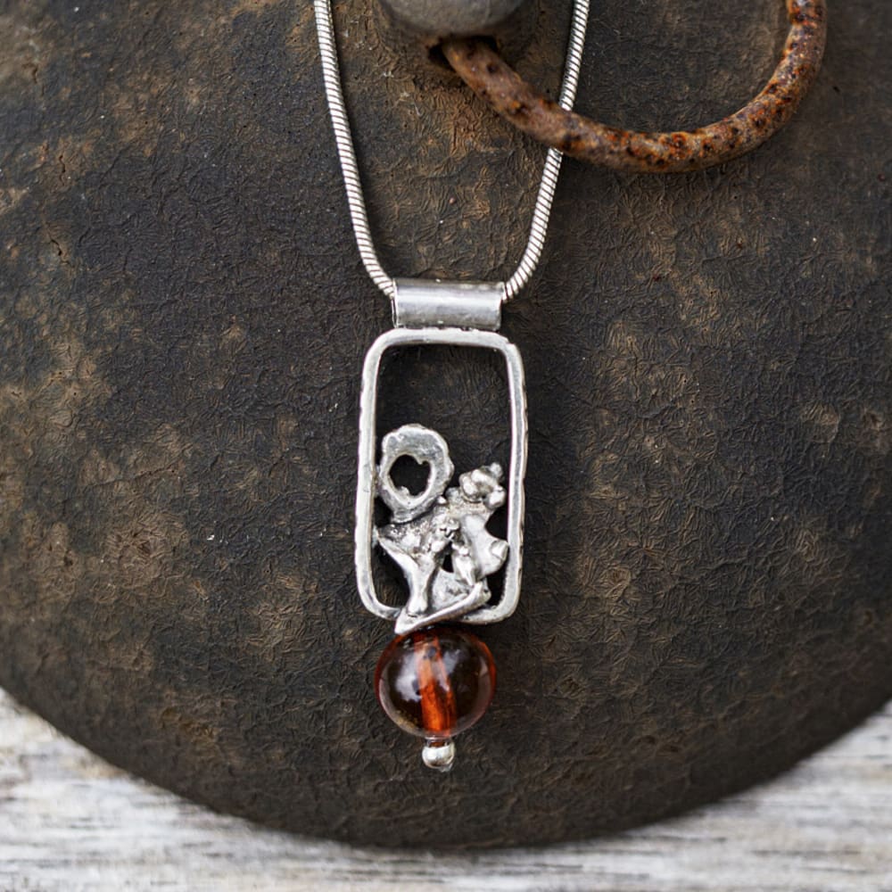 Amber Cast Form pendant - Image 5