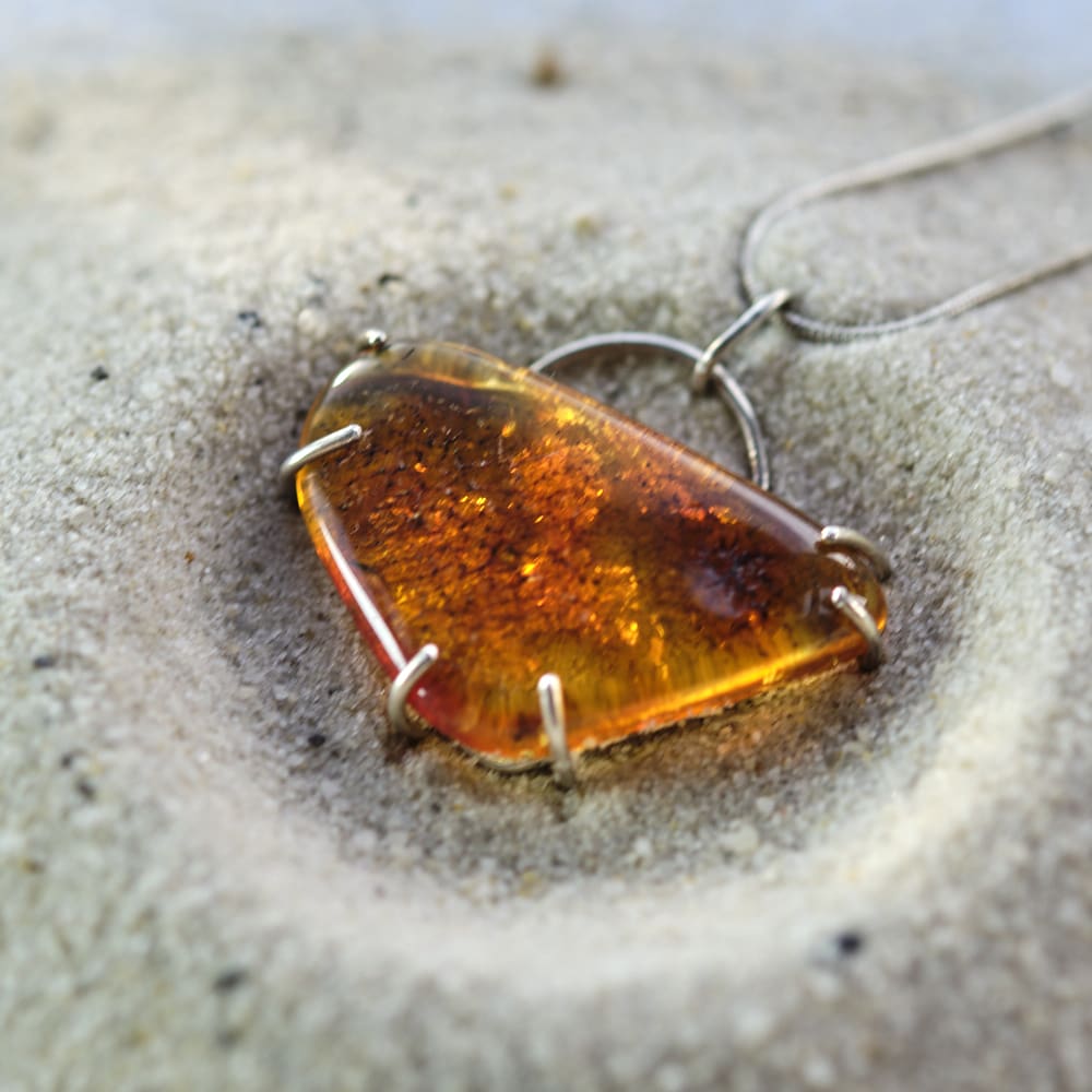 Amber Triangle pendant - Image 4