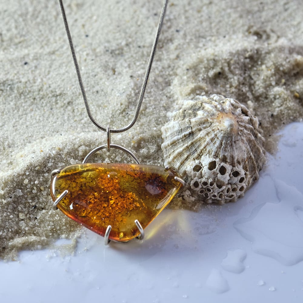 Amber Triangle pendant - Image 5