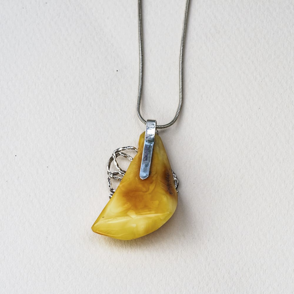 Silver Lace Amber pendant - Image 3