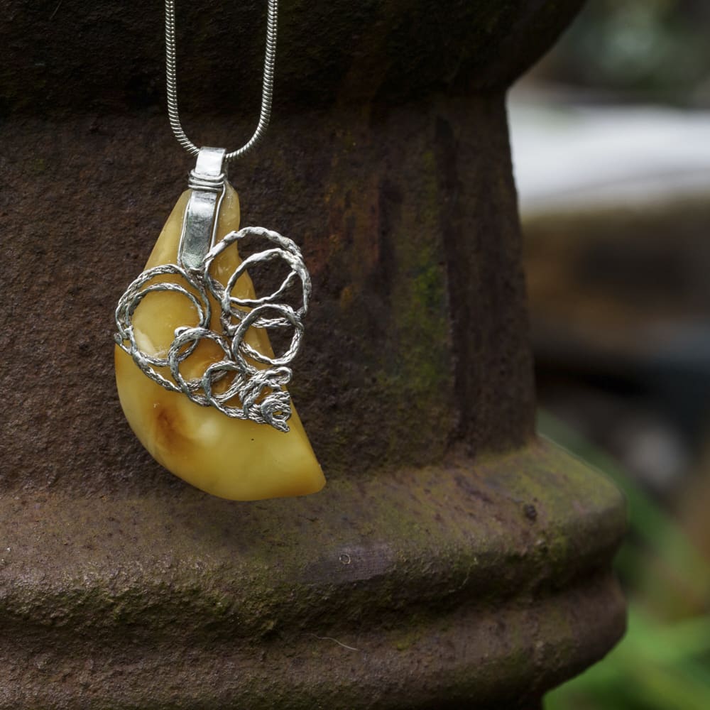 Silver Lace Amber pendant - Image 6