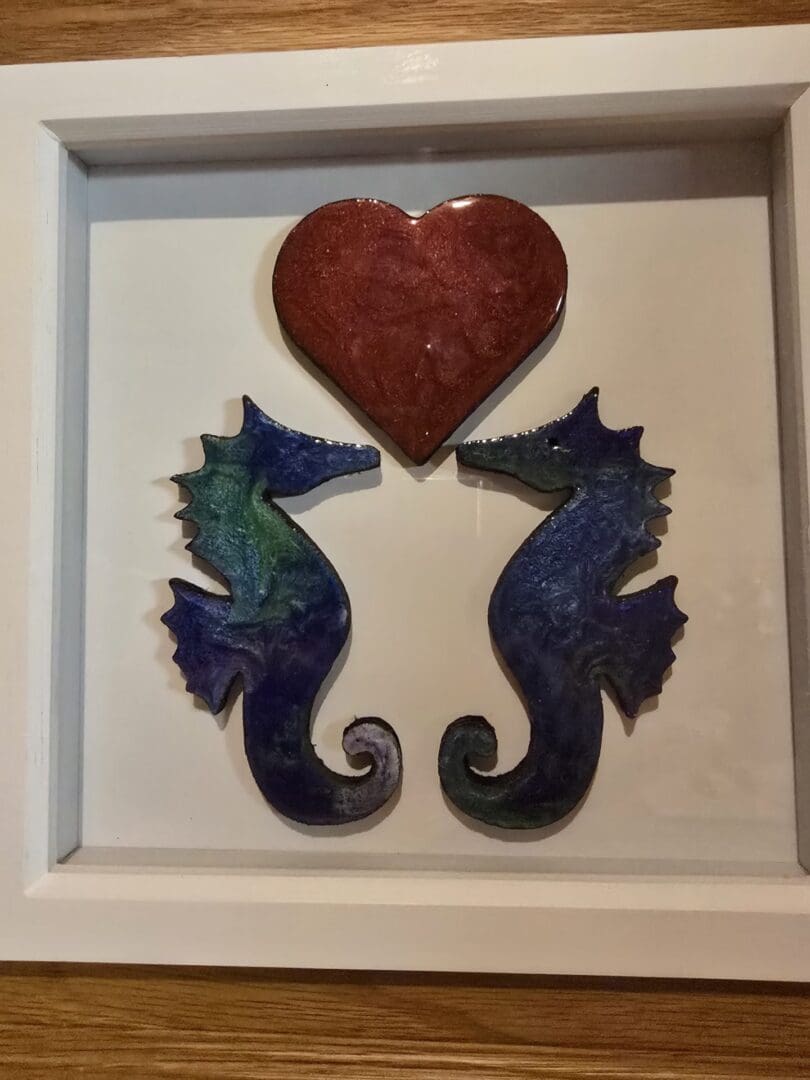 Handcrafted Resin Wall Art – Paired Hearts Sea Horse's - Image 3