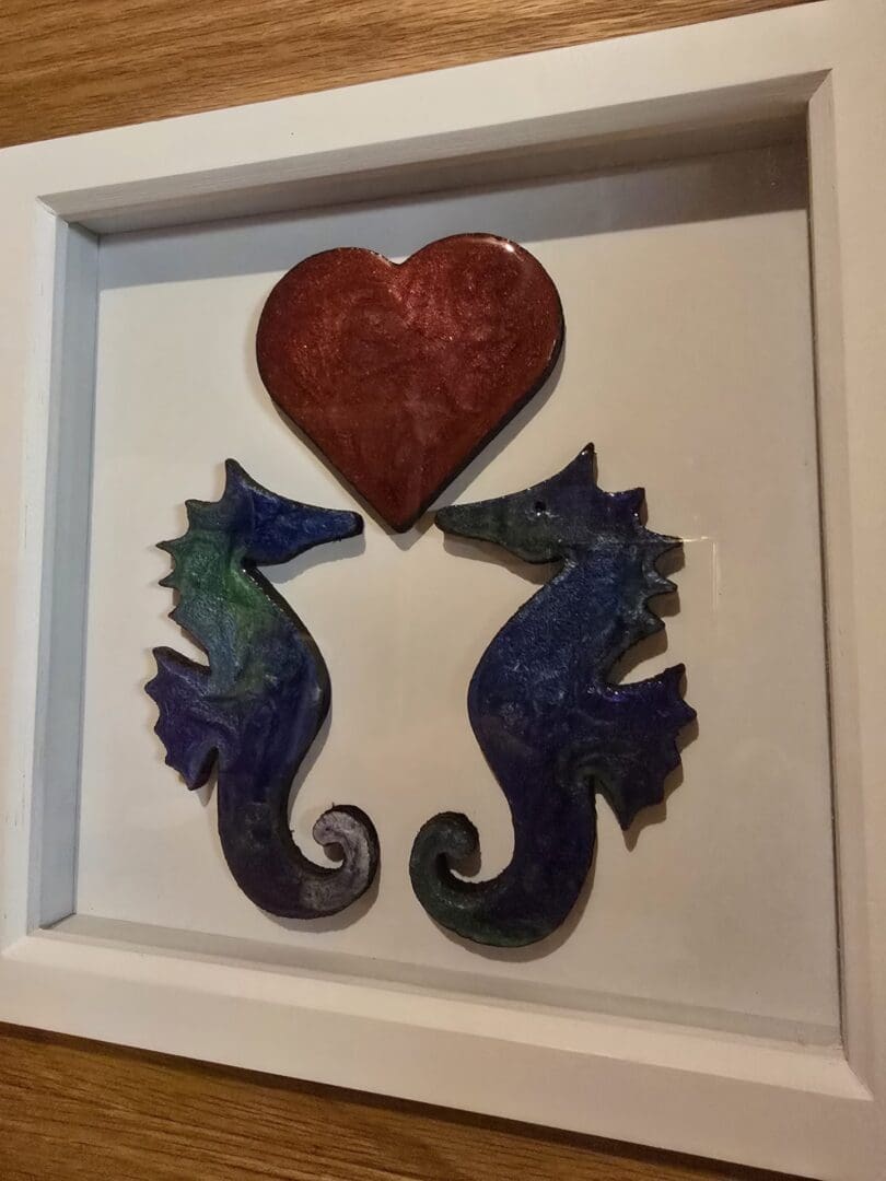 Handcrafted Resin Wall Art – Paired Hearts Sea Horse's - Image 4