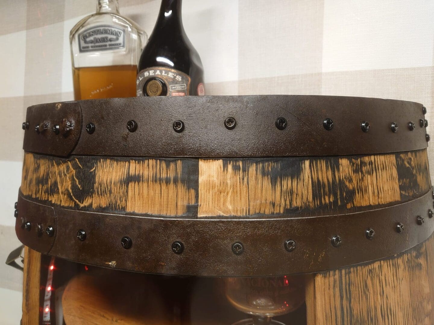 Half Whisky Barrel Bar - Flat Back - Image 3