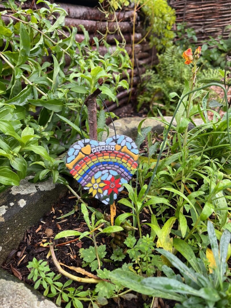 Personalised Dog Memorial mosaic heart on slate - outdoor tribute. - Image 2