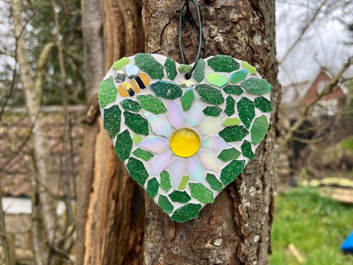 Hanging mosaic flower on slate - a gift that blooms all year, cheerful and lasting gift.