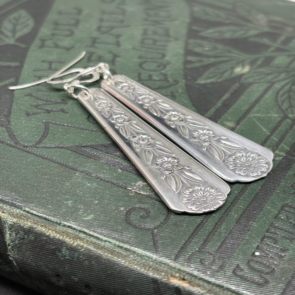 Flowery teaspoon handle earrings - Image 3