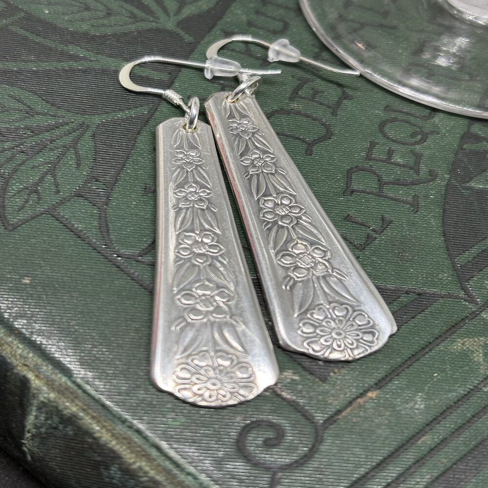 Flowery teaspoon handle earrings - Image 2