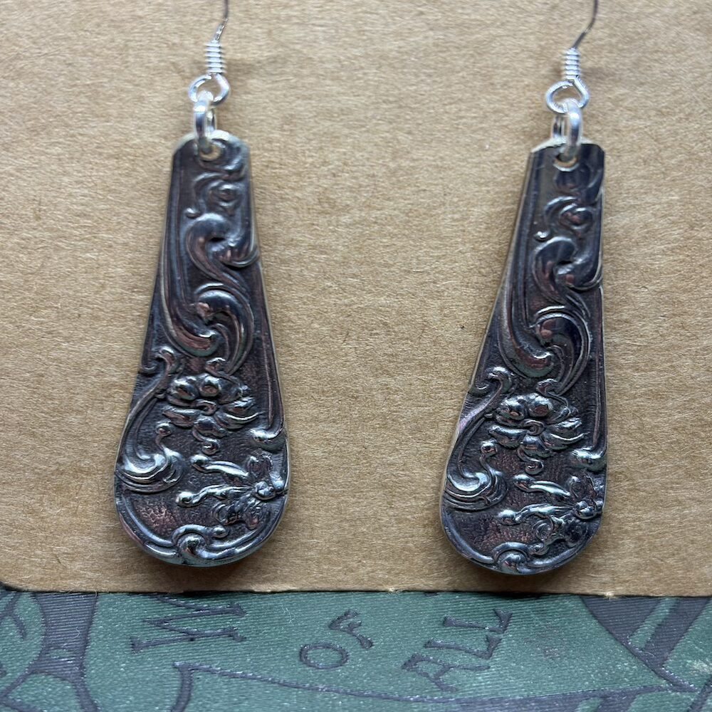 Antique teaspoon handle earring - Image 3