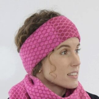 Honeycomb headband in Hot Pink!