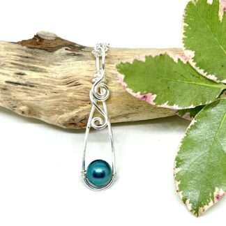 Teal pearl pendant silver filled