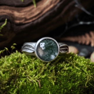 Moss Agate Woodlands Ring in Sterling Silver - Leaf Detail Forest Inspired Band