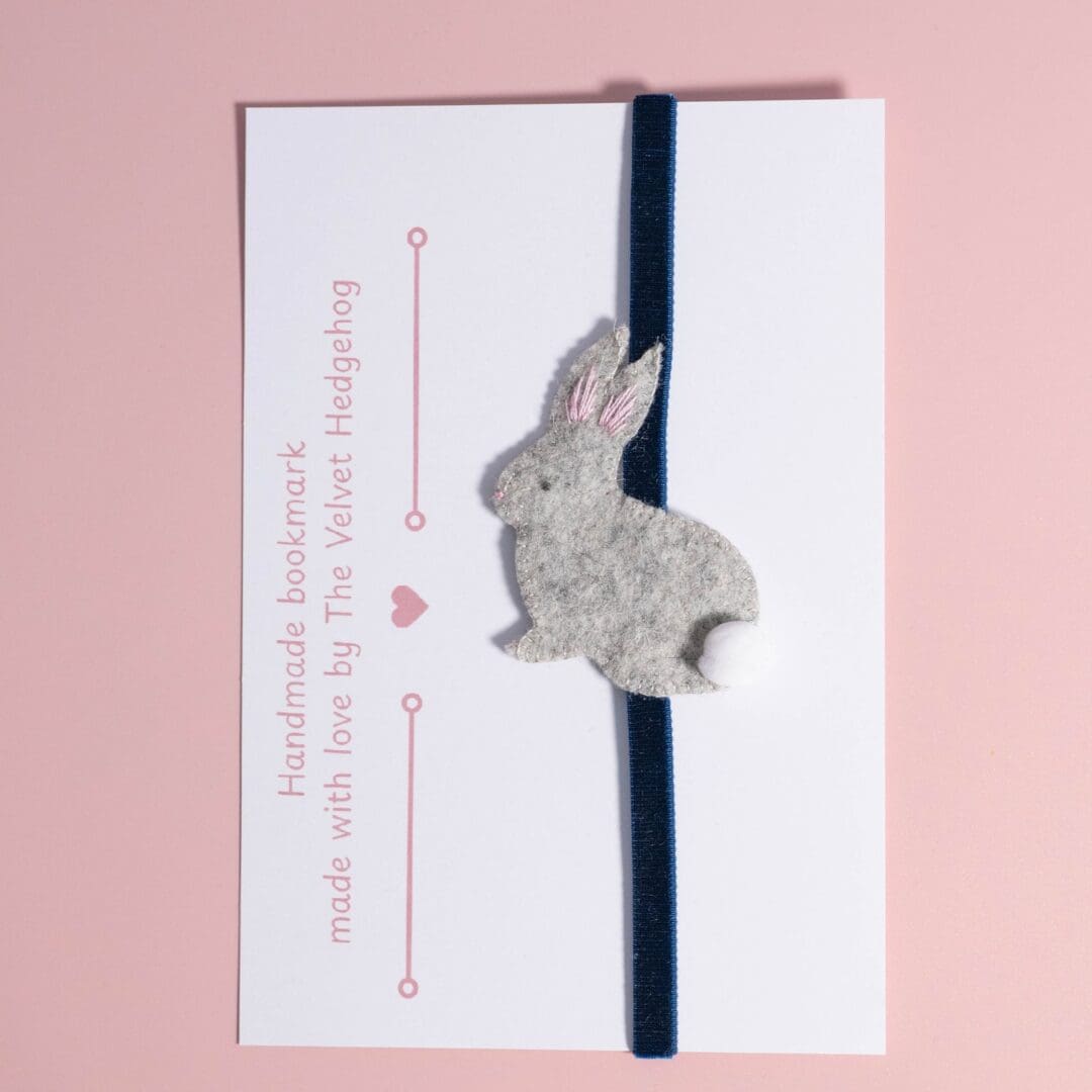 Your rabbit bookmark will arrive on a presentation card making it easy to give as a gift