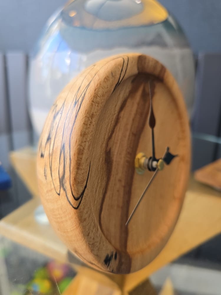 Sculptural Wooden Mantle Clock Flaming Beech - Image 6