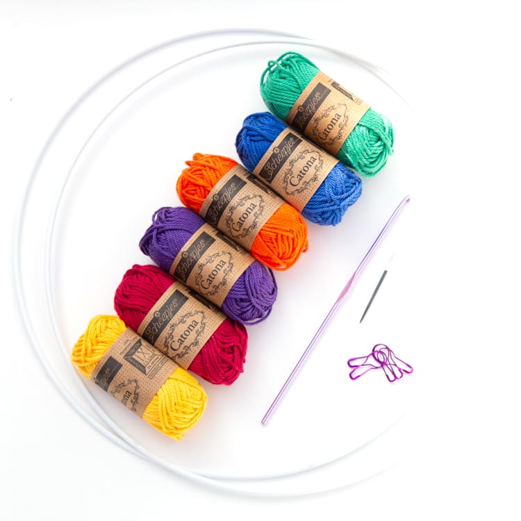 Make Me: Handmade Crochet Mandala Kit - Image 2