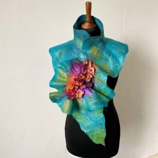 waterlilies-handmade-felt-scarf-marian-may-textile-art