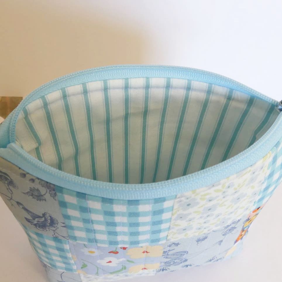 Blue Patchwork Quilted Zipper Pouch Make Up Bag - Image 2