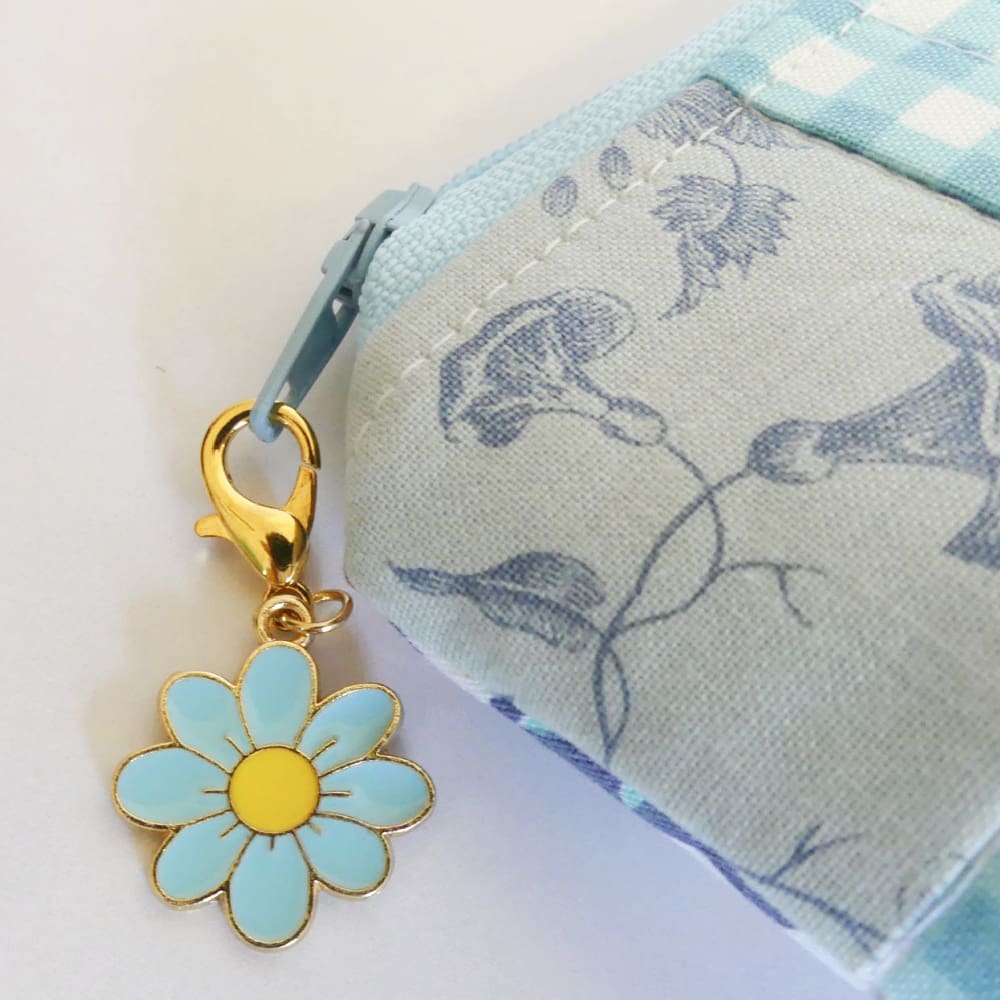 Blue Patchwork Quilted Zipper Pouch Make Up Bag - Image 3