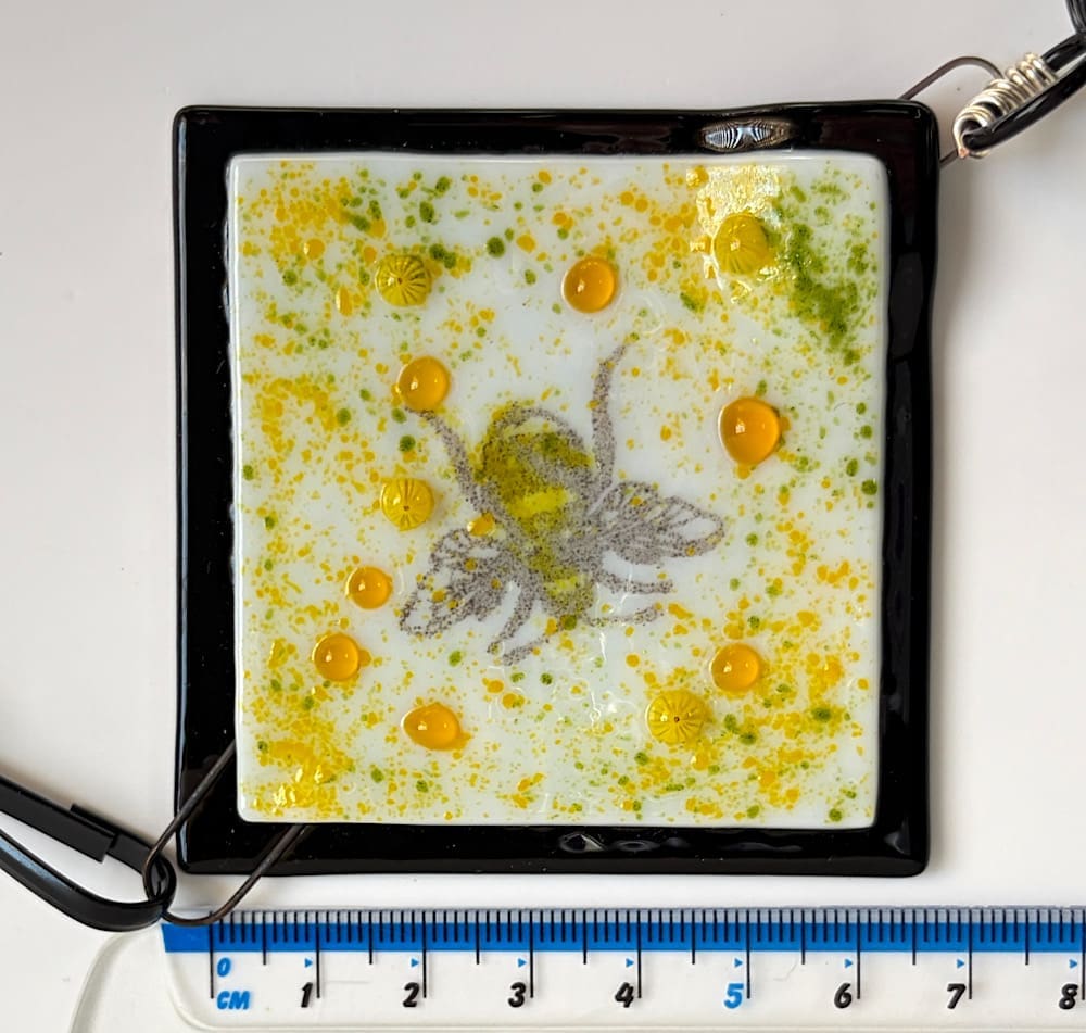 Fat ball bird feeder (various designs including bees and flowers in fused glass) - Image 8