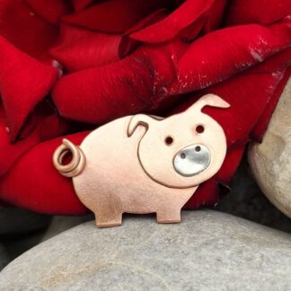 pig-brooch-in-copper