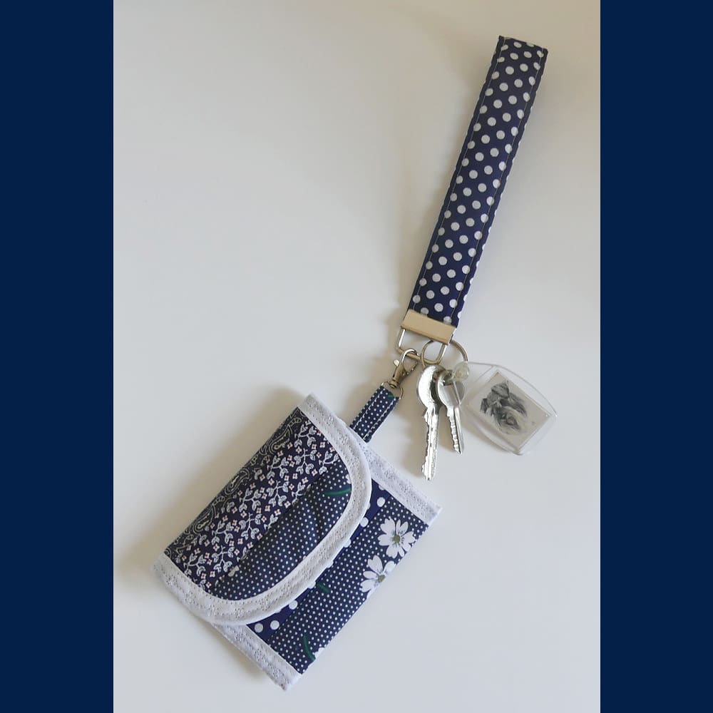 Keychain Purse and Wristlet in Navy Blue Patchwork Cotton - Image 7